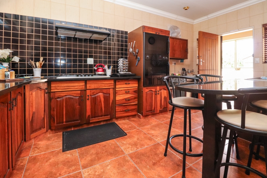 3 Bedroom Property for Sale in Flamwood North West